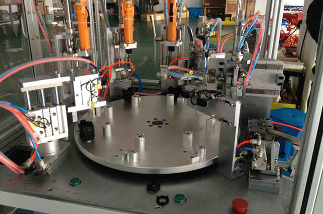 自動鎖螺絲機生產(chǎn)廠家