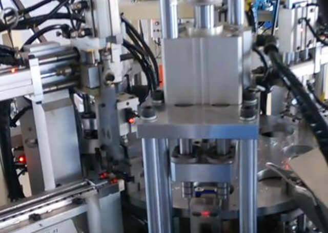 汽車(chē)智能鑰匙自動(dòng)組裝設(shè)備