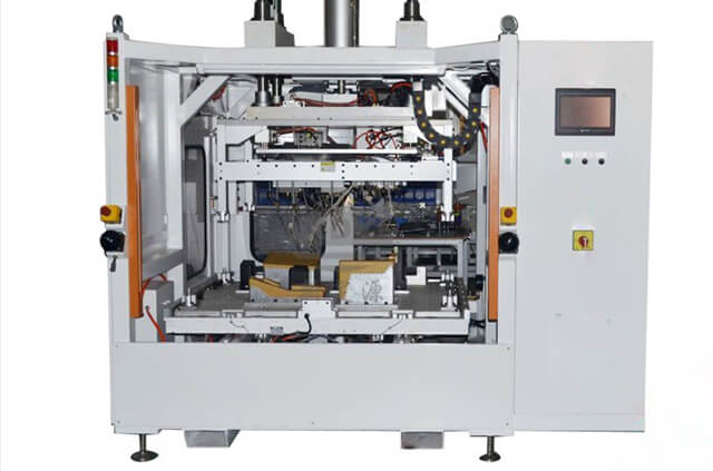 汽車零部件自動焊接機(jī)