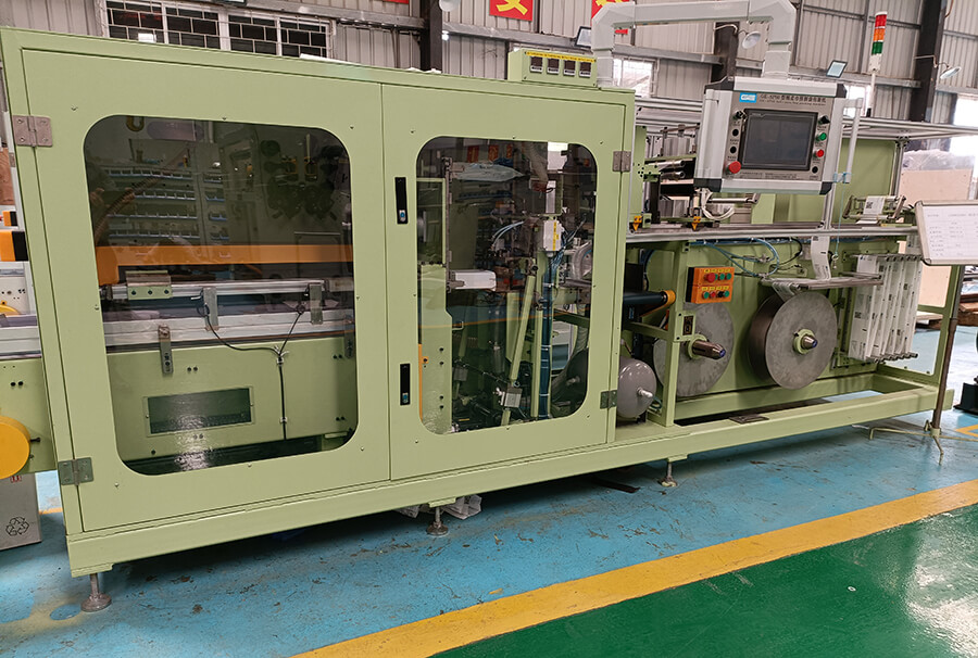 紙巾包裝機(jī)