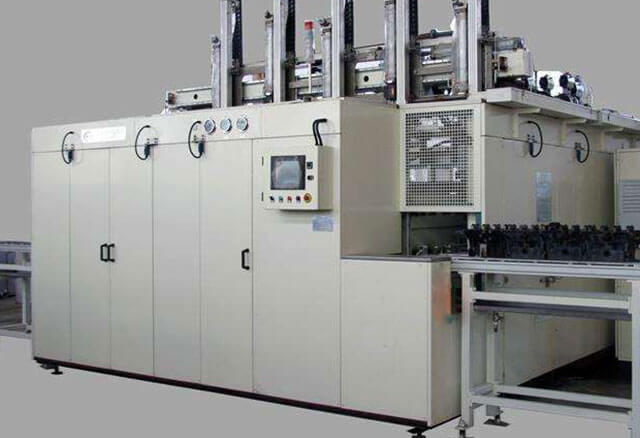 汽車發(fā)動機(jī)缸蓋清洗機(jī)