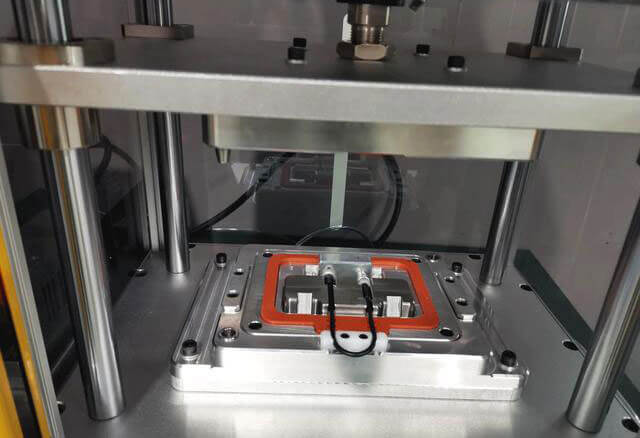 汽車油箱氣密性檢測設(shè)備