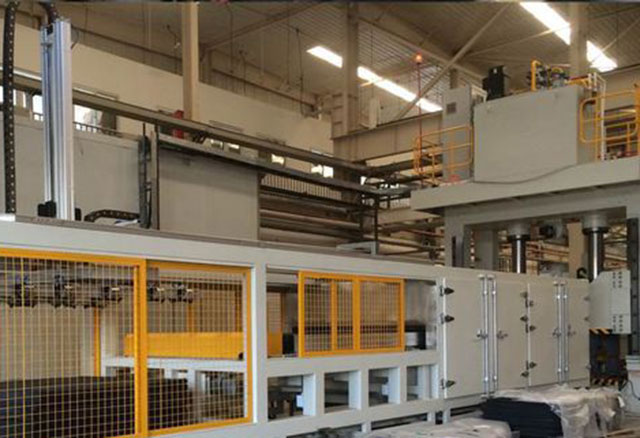 汽車內(nèi)飾件加熱爐