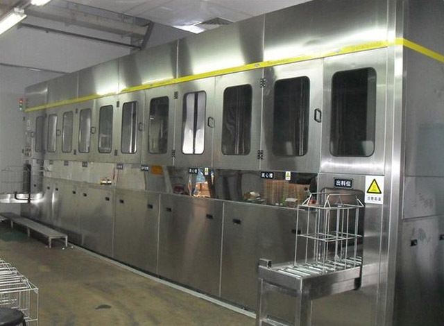全自動式超聲波清洗機(jī)