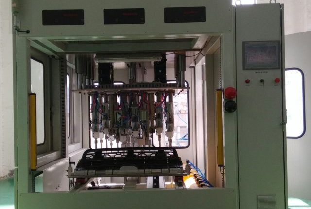汽車內(nèi)飾件非標(biāo)焊接機(jī)
