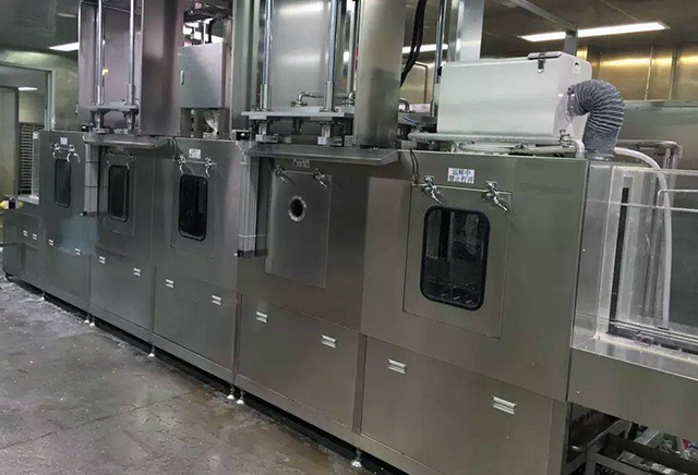 汽車(chē)零部件噴淋清洗機(jī)廠家