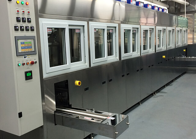 汽車壓鑄件超聲波清洗機