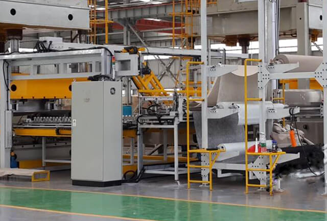 汽車頂棚熱壓包覆設(shè)備