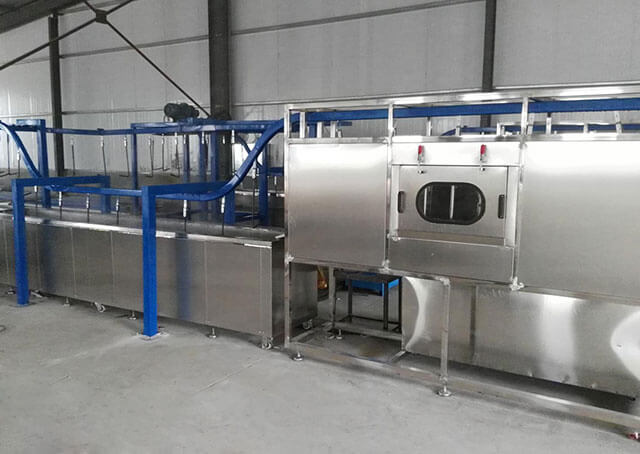 汽車車架噴淋清洗機(jī)