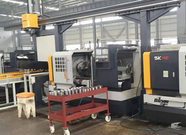 缸套加工車床上下料機械手