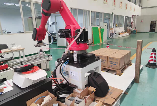 工業(yè)機(jī)器人搬運工作站