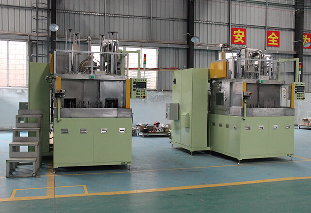 汽車(chē)沖壓零部件除油清洗設(shè)備