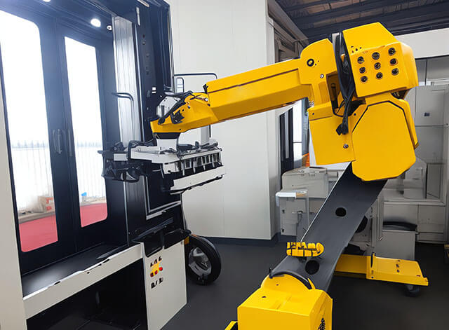 四軸上下料機(jī)器人